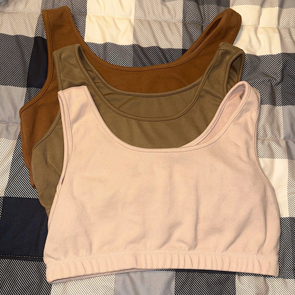 Cropped tank sweat tops